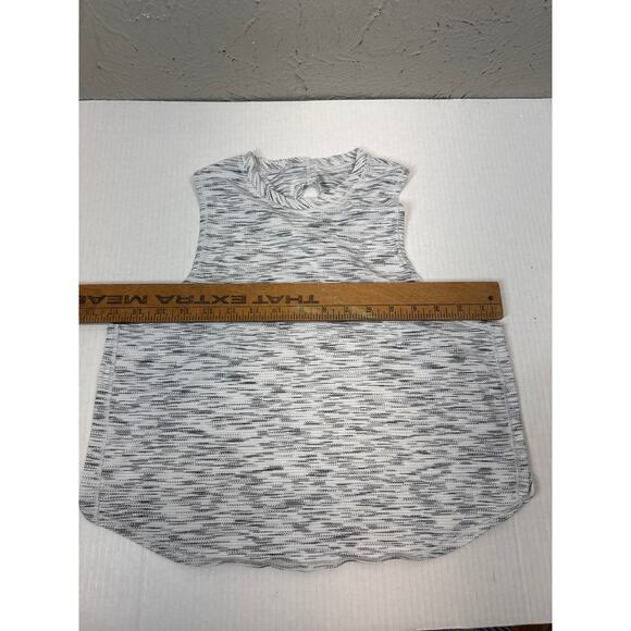 Lululemon Womens Fast as Light Tank Tulip Hem Back Training Running Size 6 - Picture 3 of 4